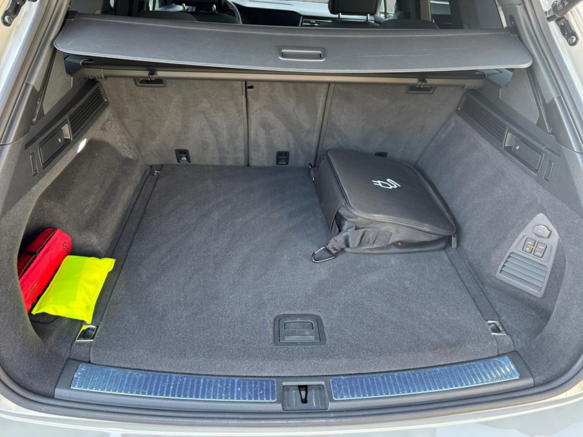 Volkswagen Touareg R