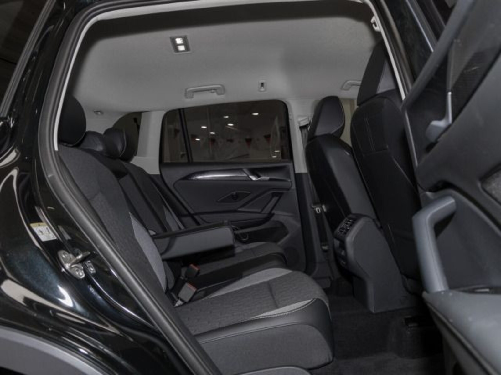 Volkswagen Tiguan – Bild 8