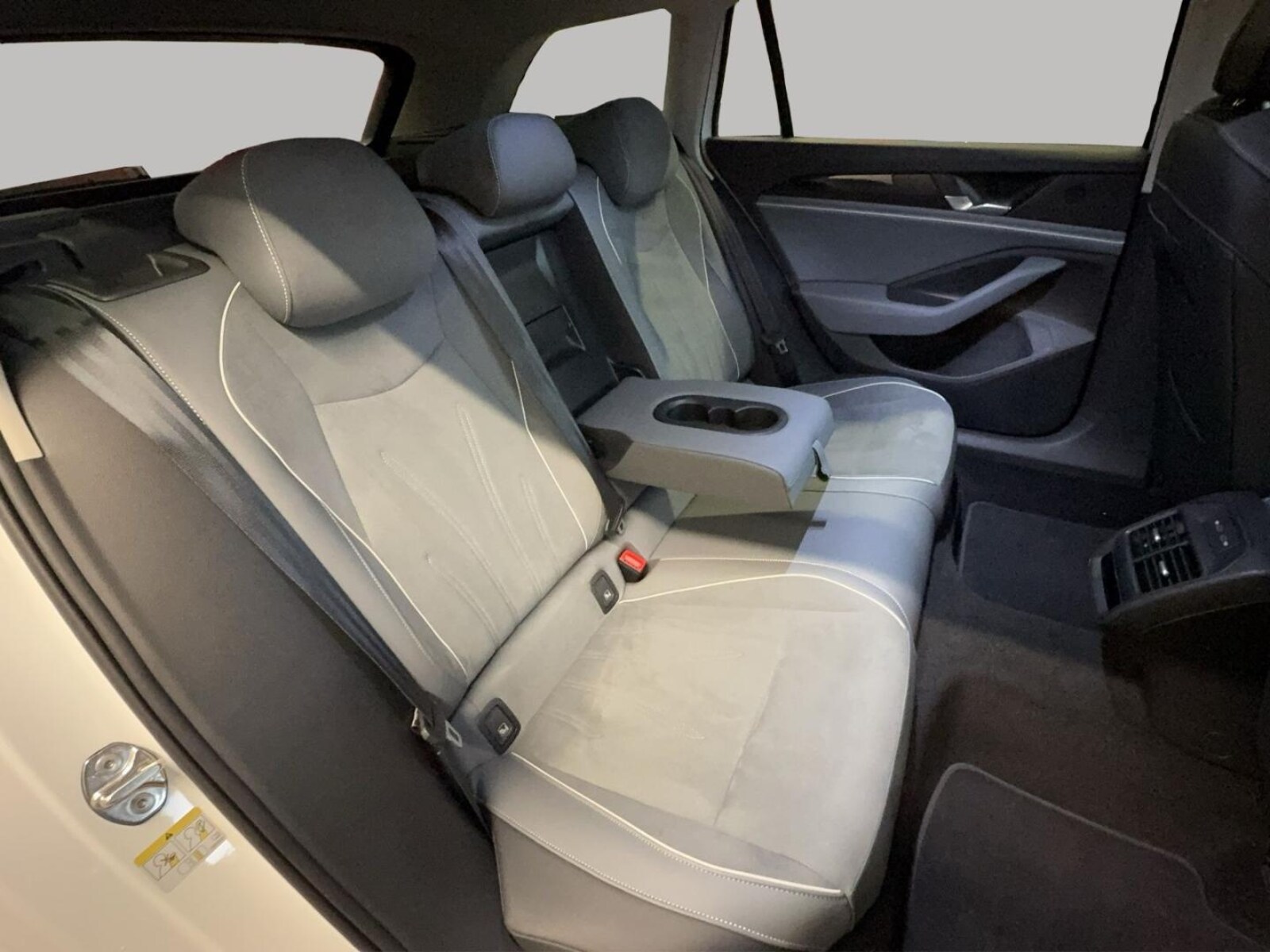 Volkswagen Passat – Bild 15