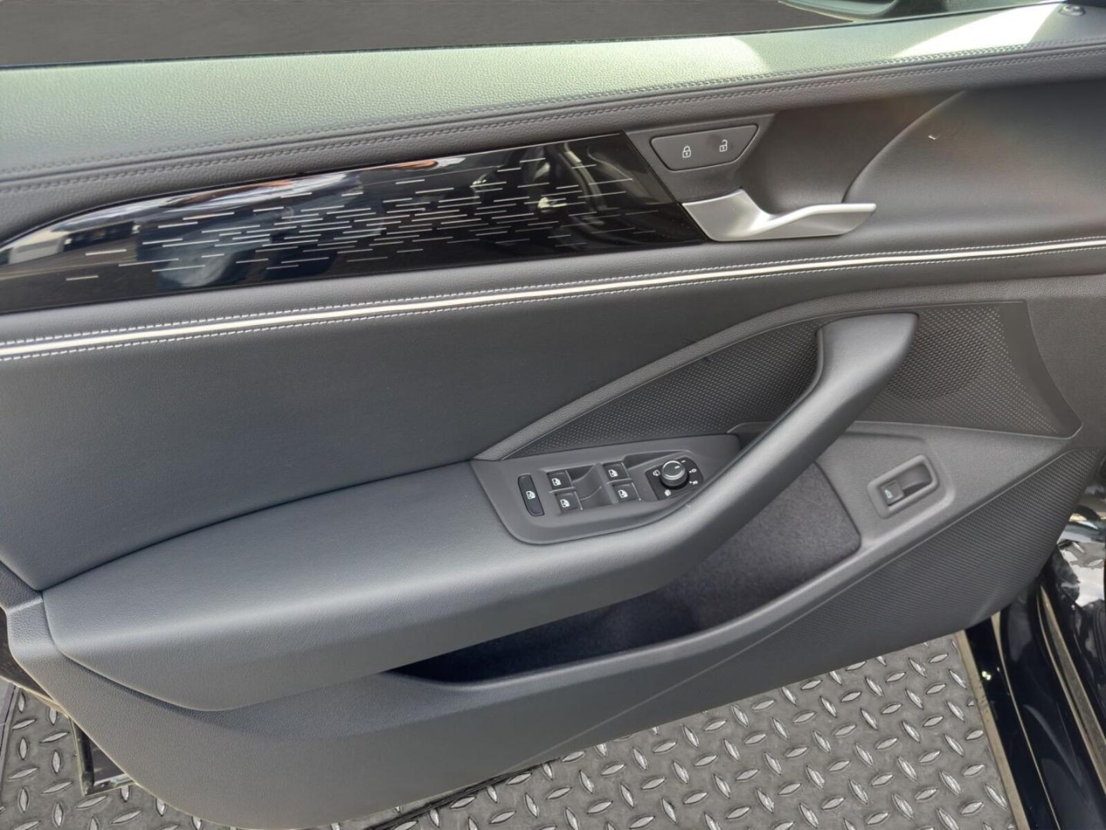 Volkswagen Passat – Bild 13