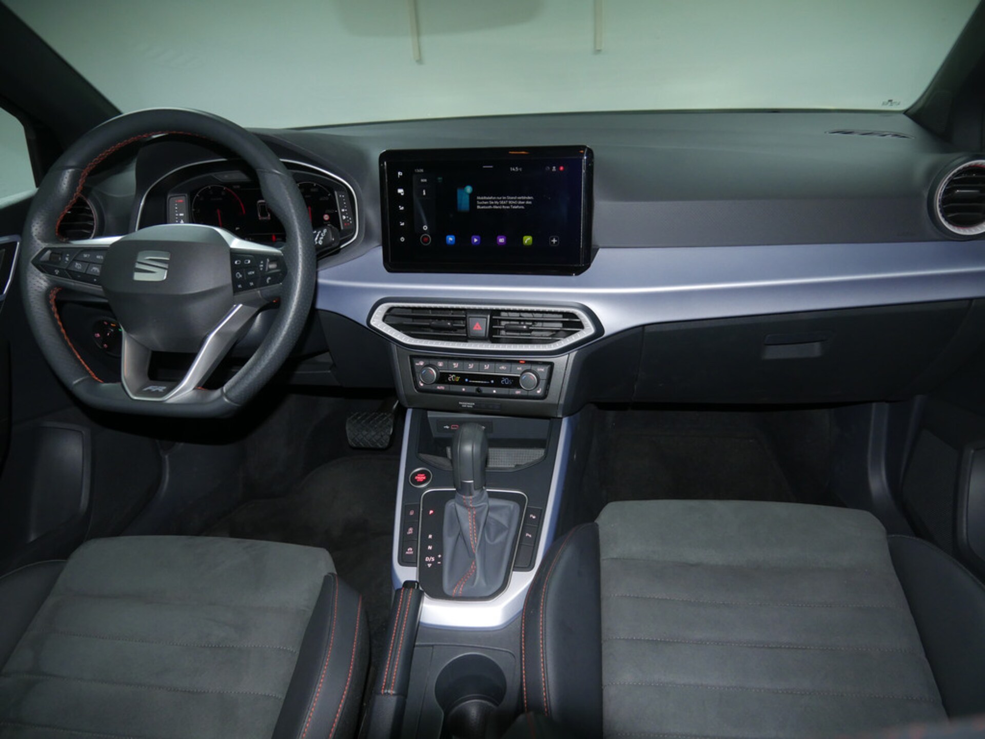 SEAT Arona FR