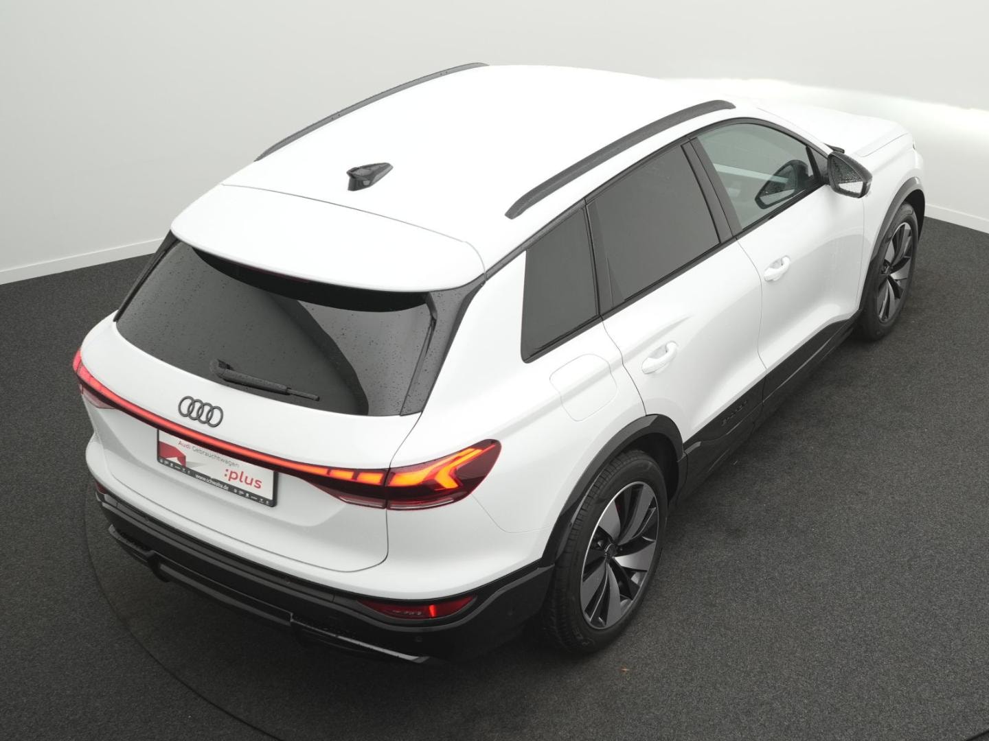 Bild über Audi Q6 SUV e-tron e-tron performance - für weitere Informationen kontaktieren Sie den Audi Partner