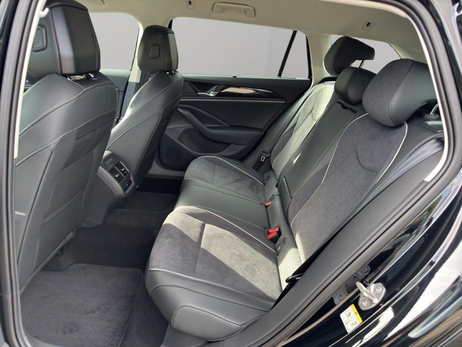 Volkswagen Passat – Bild 15