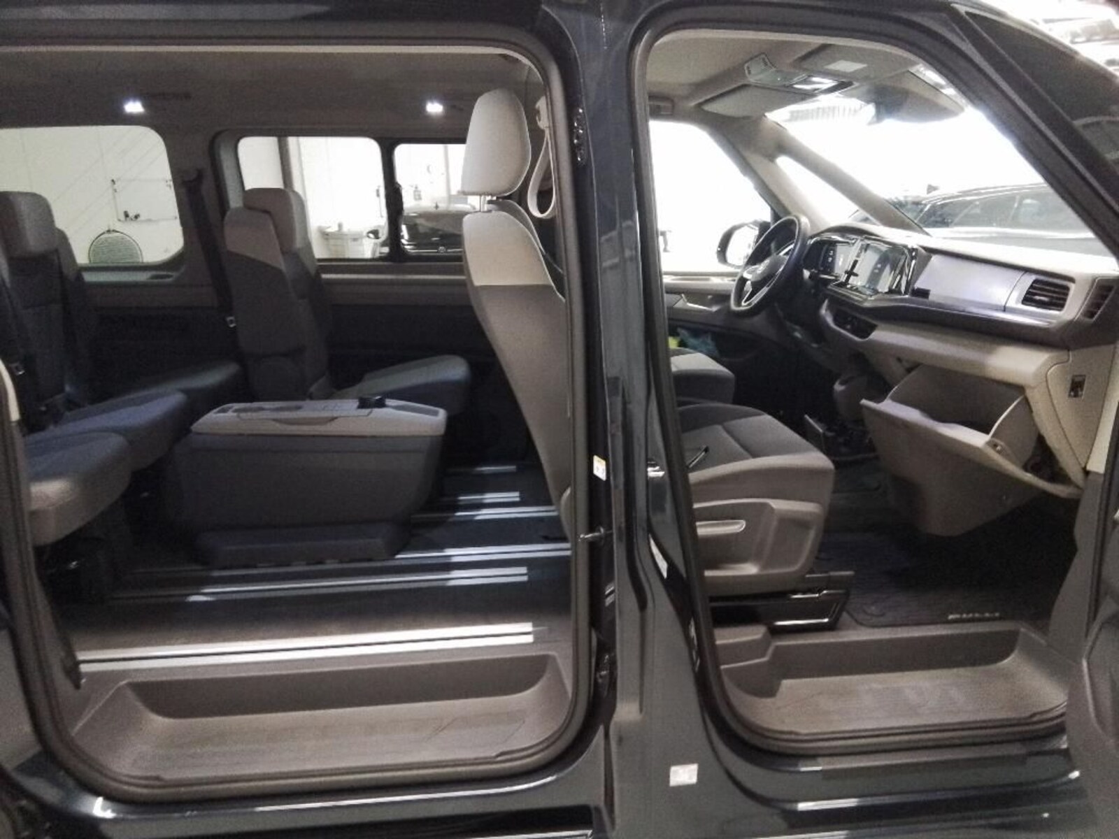 Volkswagen Multivan Langversion – Bild 3
