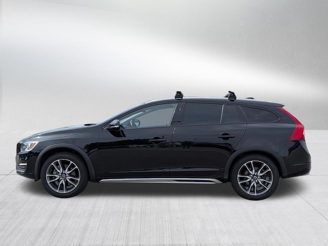 2016 Volvo V60 Cross Country