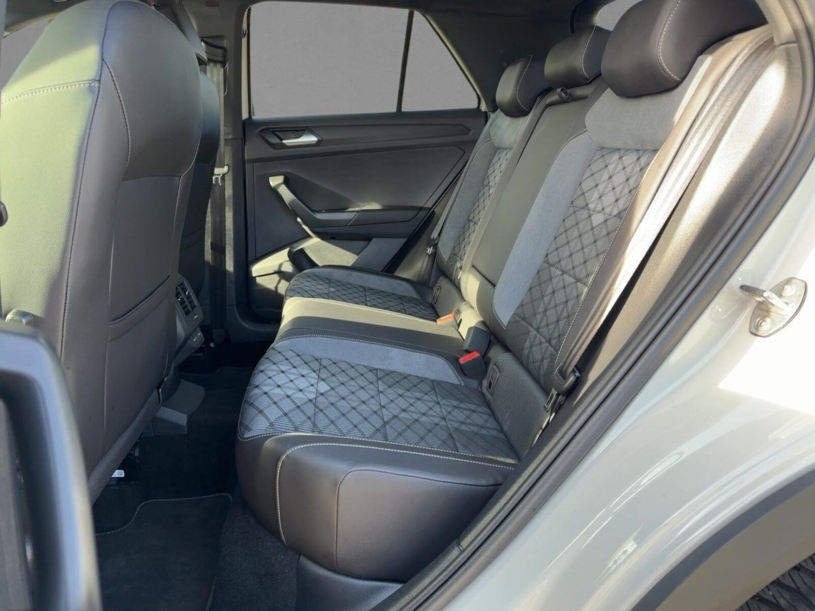 Volkswagen T-Roc – Bild 18