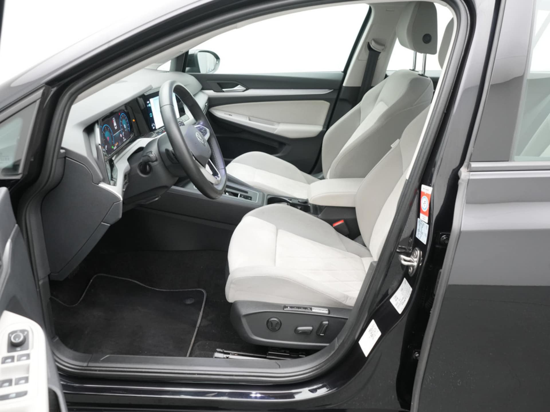 Volkswagen Golf Variant Life