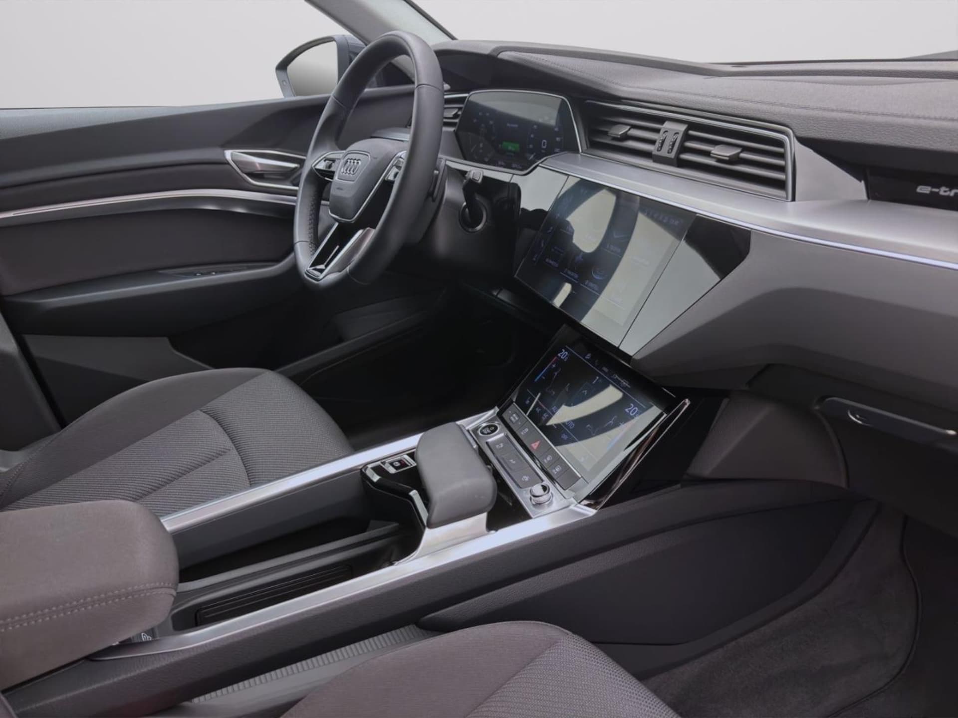 Audi Q8 e-tron S line