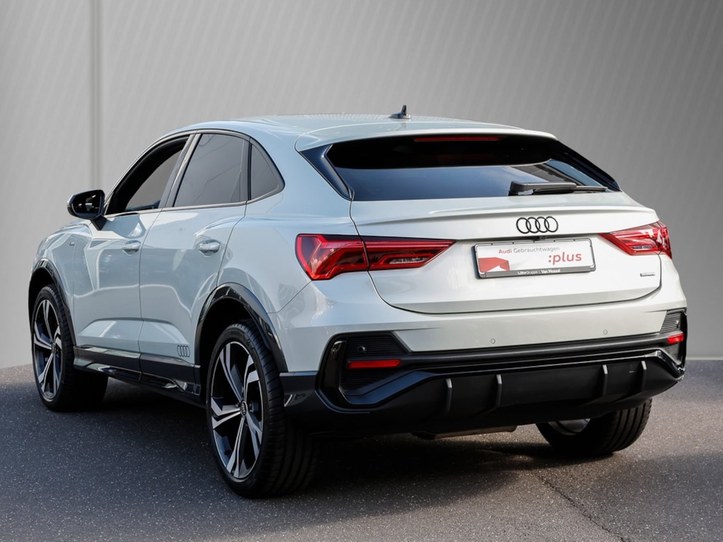 Bild über Audi Q3 Sportback S line 40 TDI quattro S tronic - für weitere Informationen kontaktieren Sie den Audi Partner