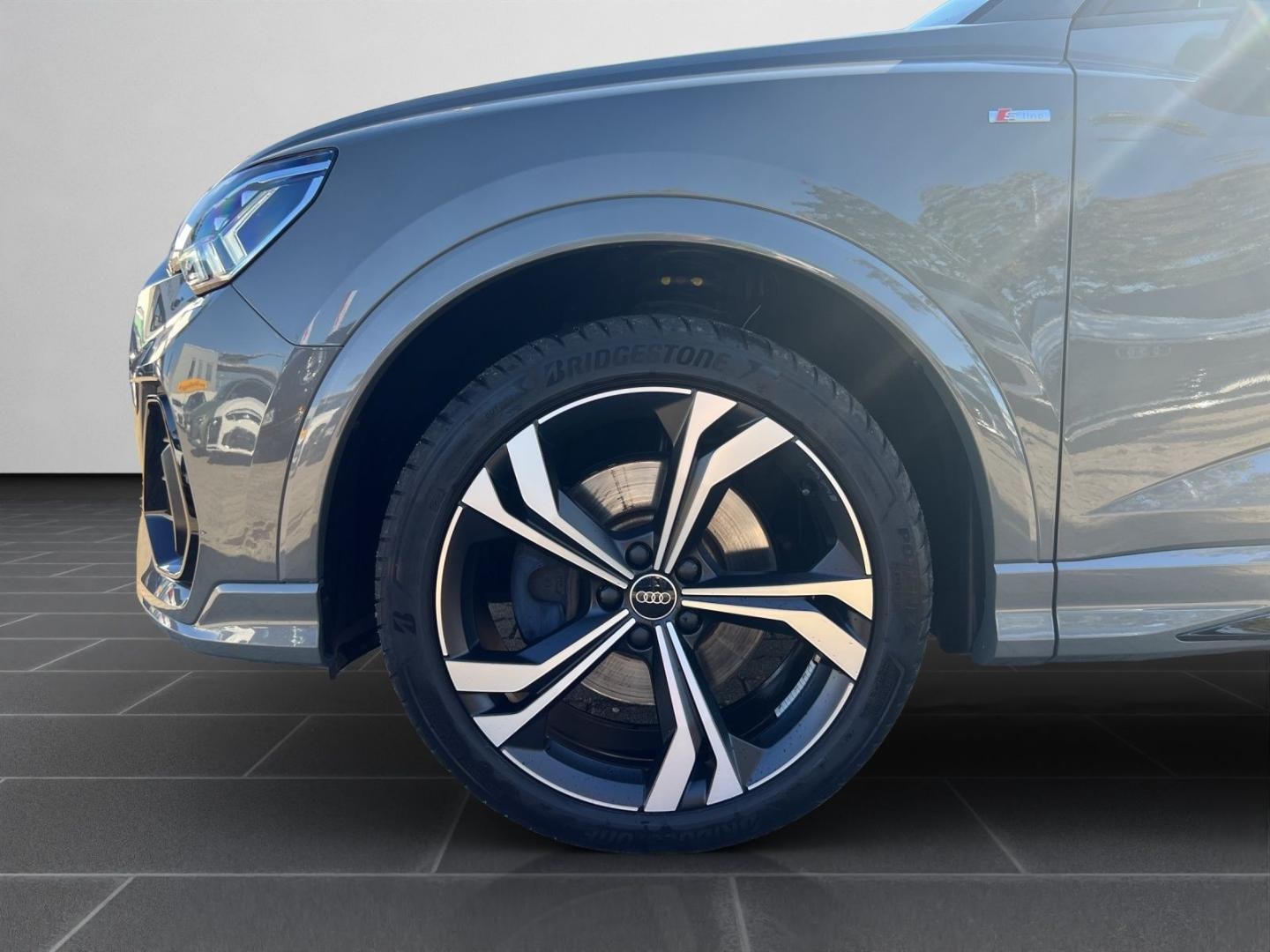 Bild über Audi Q3 Sportback S line 40 TFSI quattro S tronic - für weitere Informationen kontaktieren Sie den Audi Partner