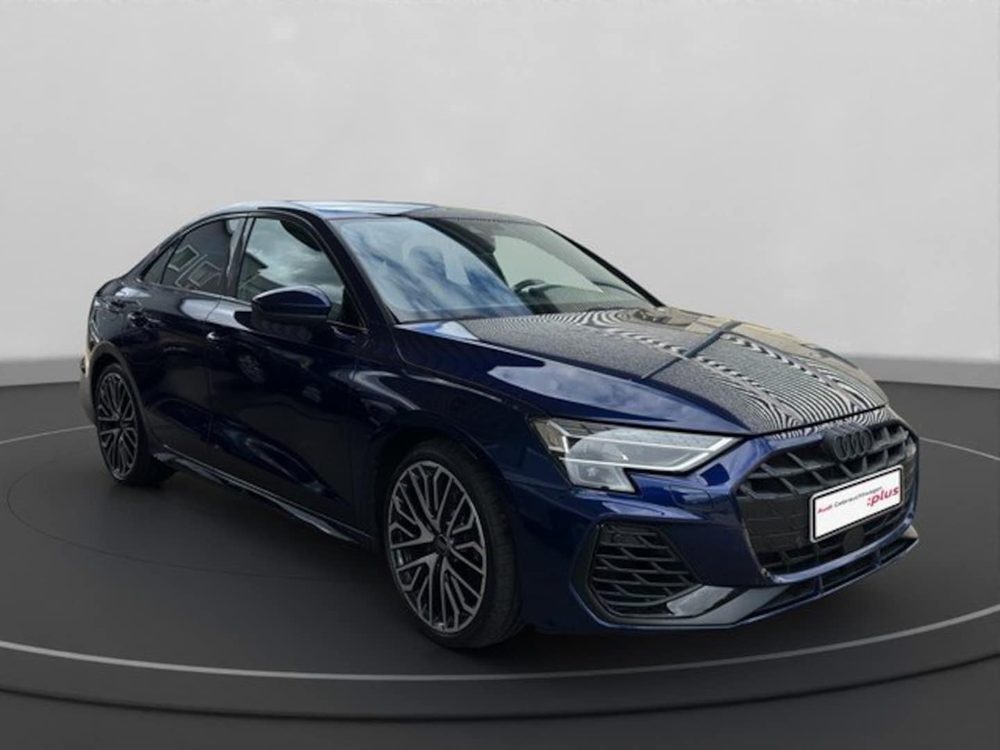 Bild über Audi S3 Limousine TFSI quattro S tronic - für weitere Informationen kontaktieren Sie den Audi Partner