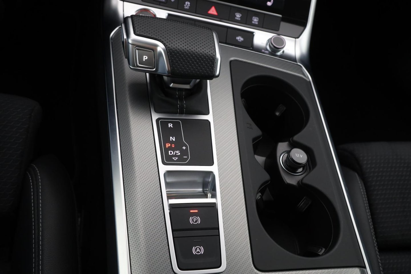 Bild über Audi S6 Avant TDI quattro tiptronic - für weitere Informationen kontaktieren Sie den Audi Partner