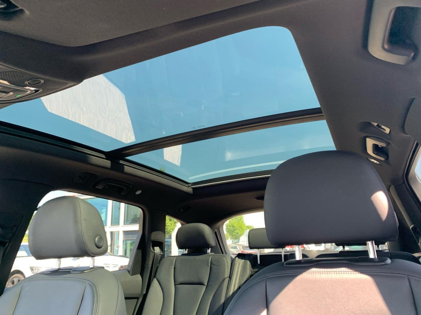 Image about Audi Q7 S line 50 TDI quattro tiptronic