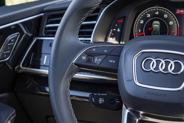 2026 Audi Q7 Premium Plus - Photo 16