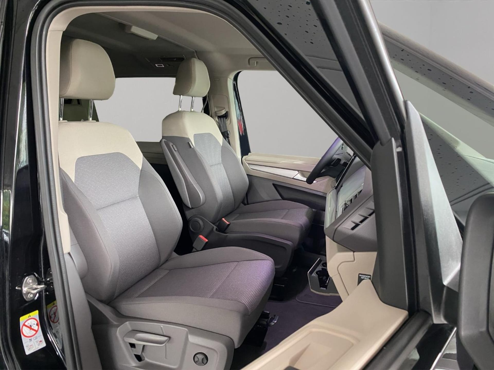 Volkswagen Multivan Basis-Modell