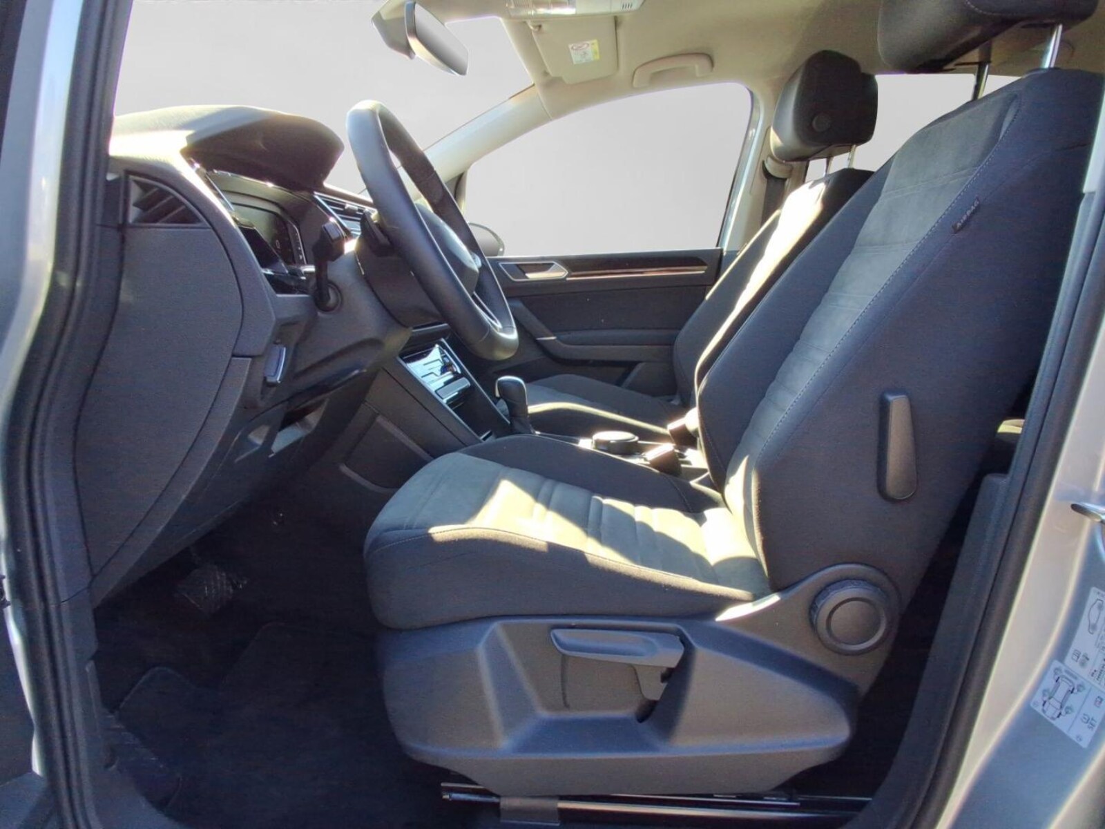 Volkswagen Touran – Bild 11
