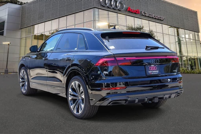 2026 Audi Q8