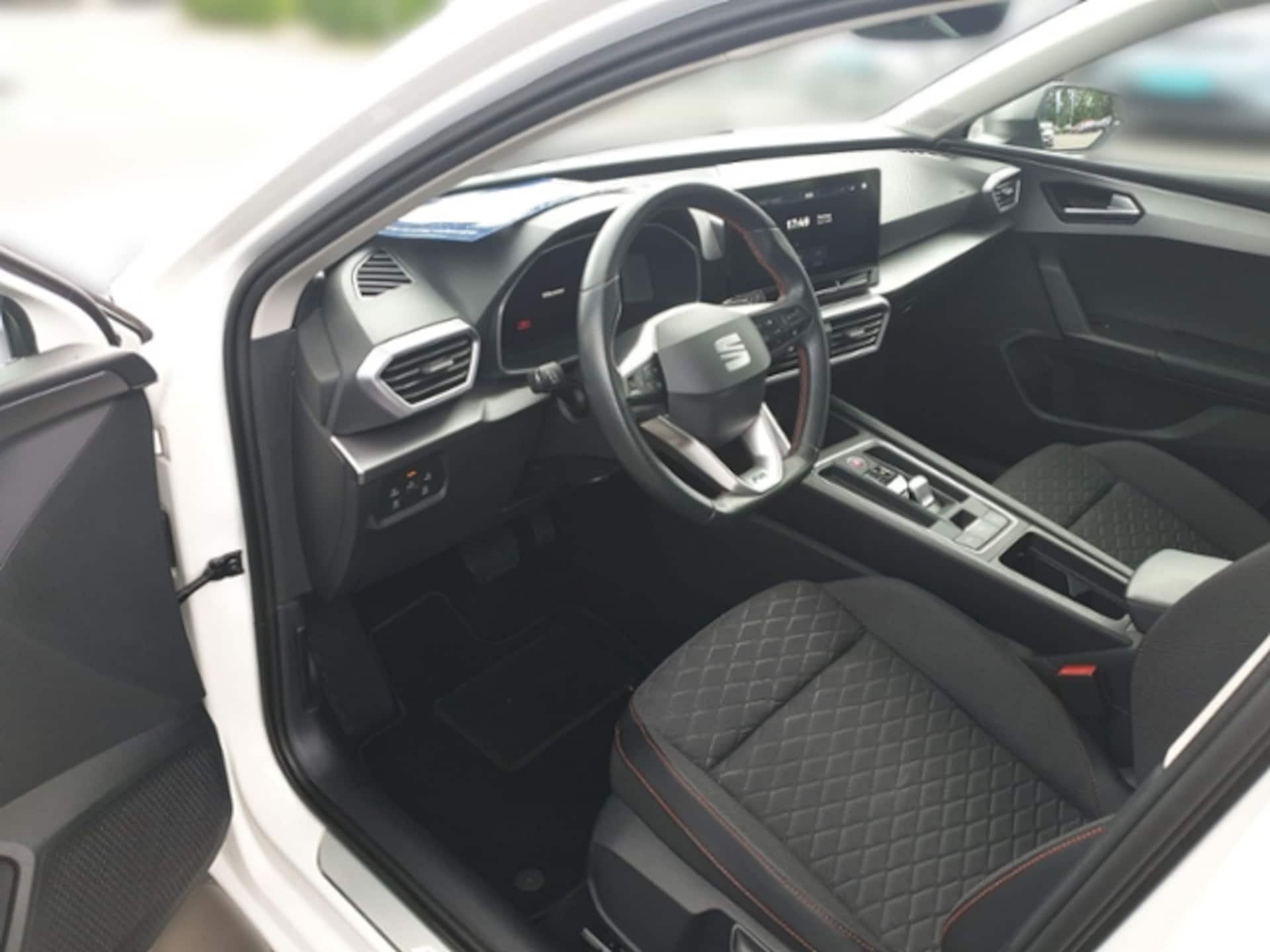 SEAT Leon Sportstourer FR