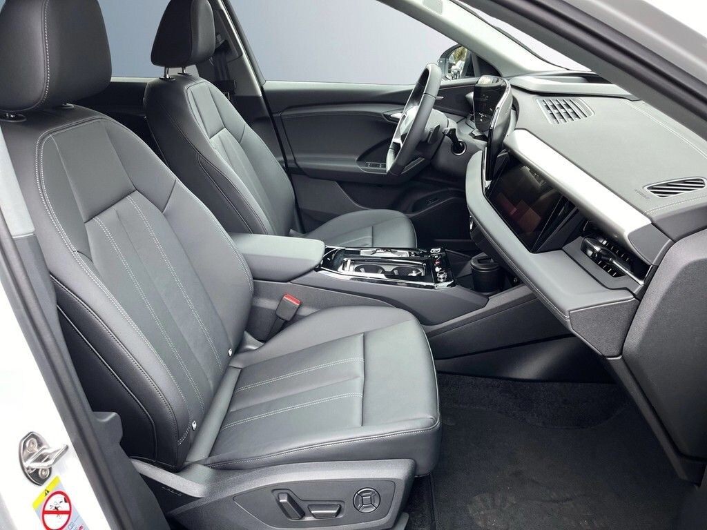 Image about Audi Q6 SUV e-tron e-tron performance