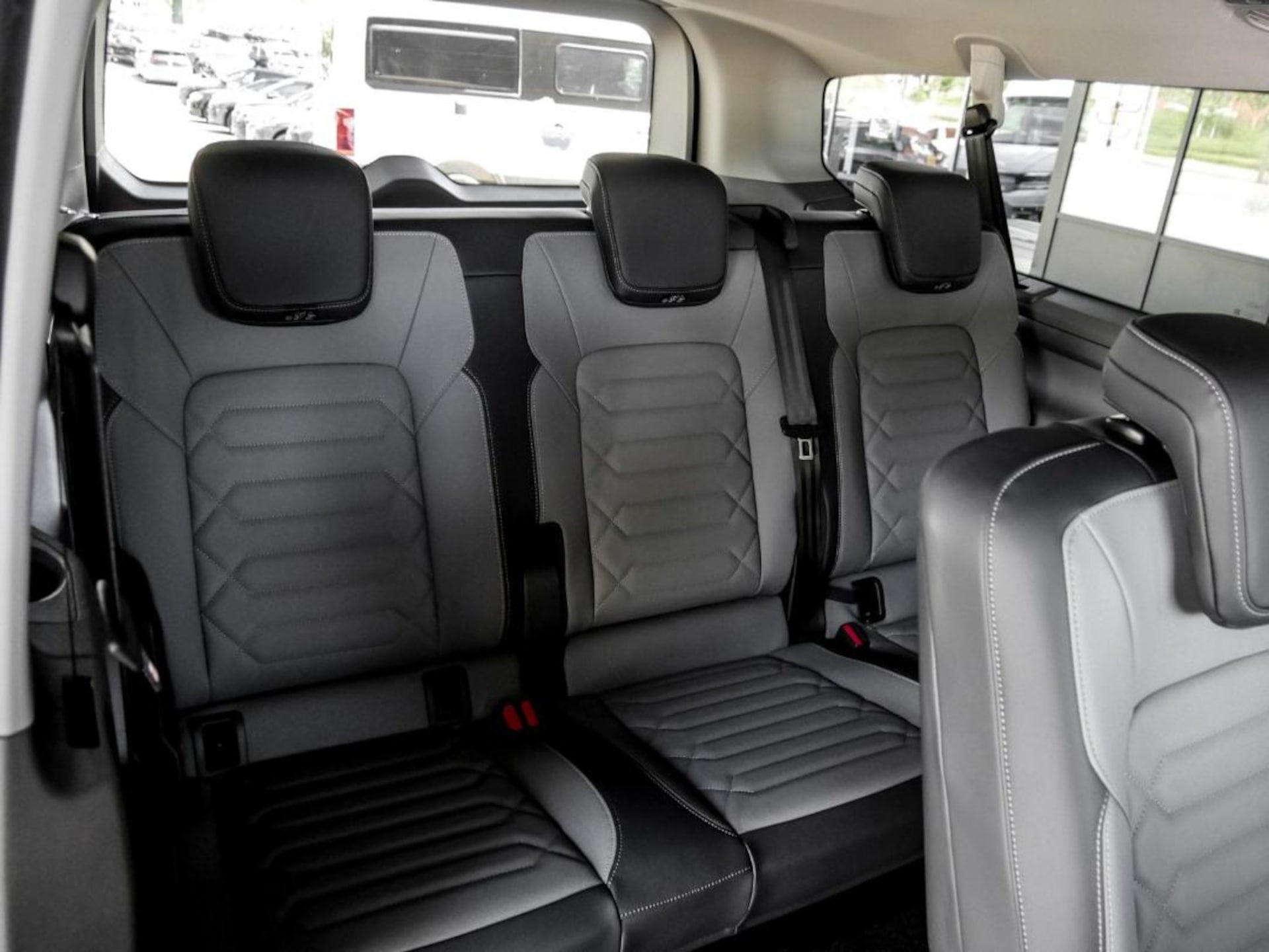 Volkswagen Caravelle langer Radstand Style