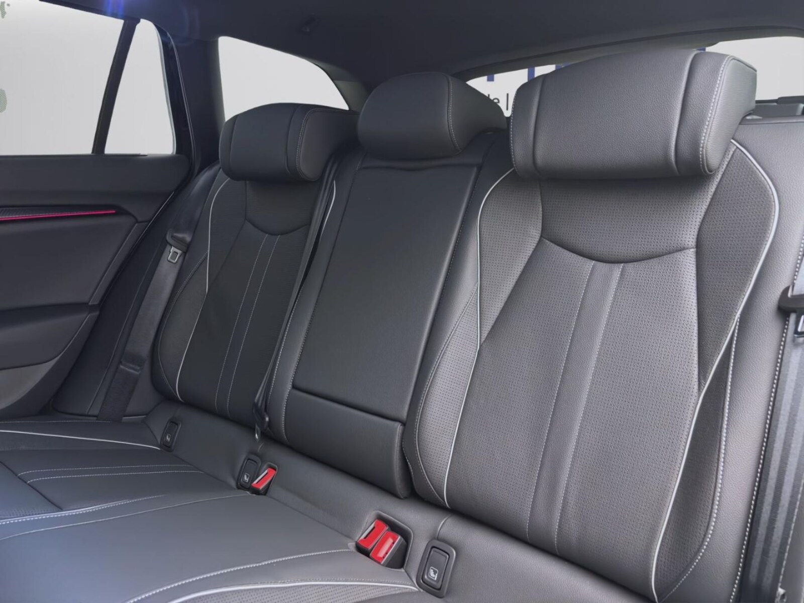 Škoda Superb Combi – Bild 16