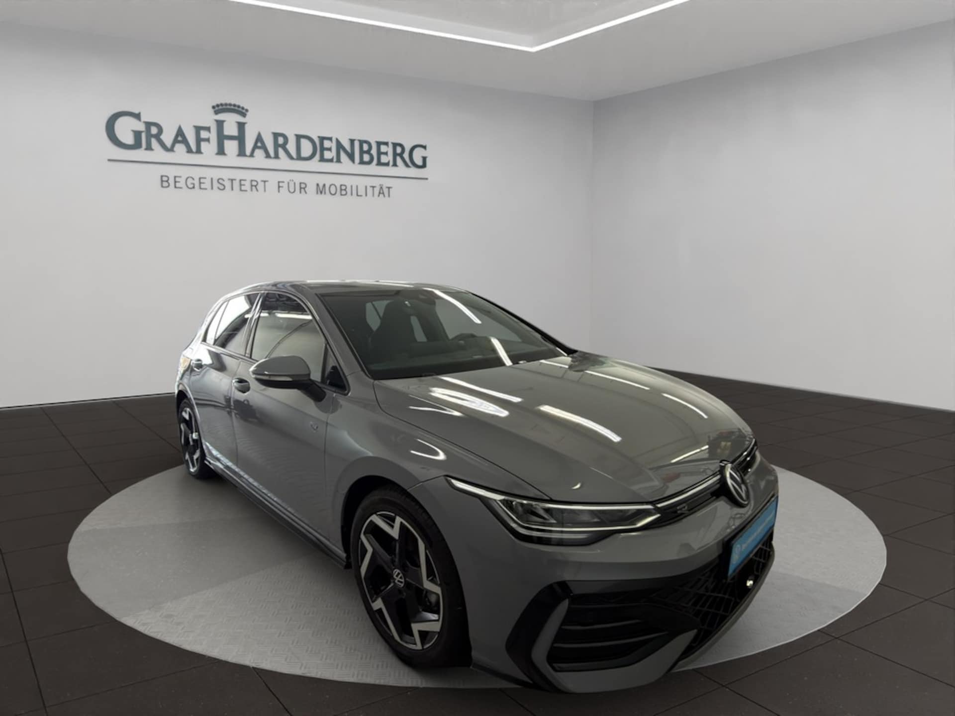 Volkswagen Golf R-Line