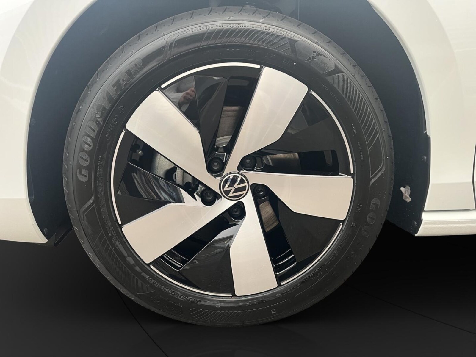 Volkswagen Passat – Bild 7