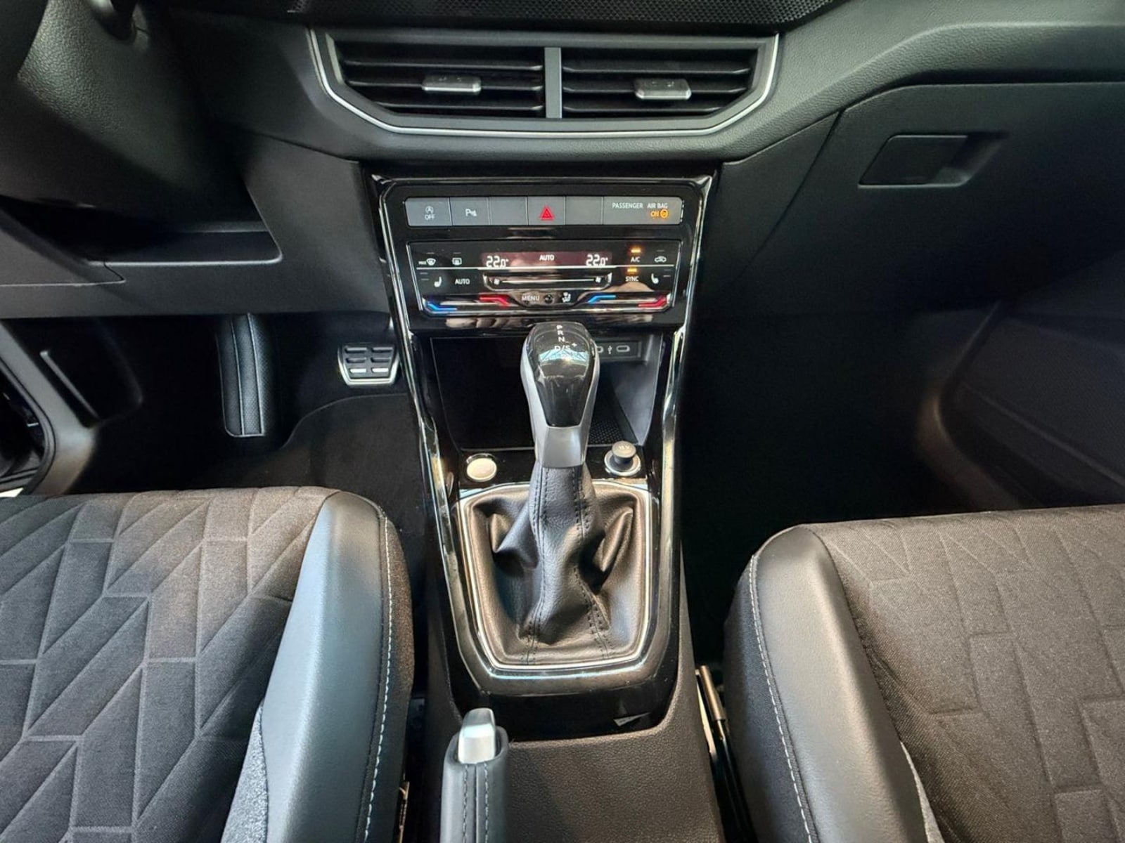 Volkswagen T-Cross – Bild 11