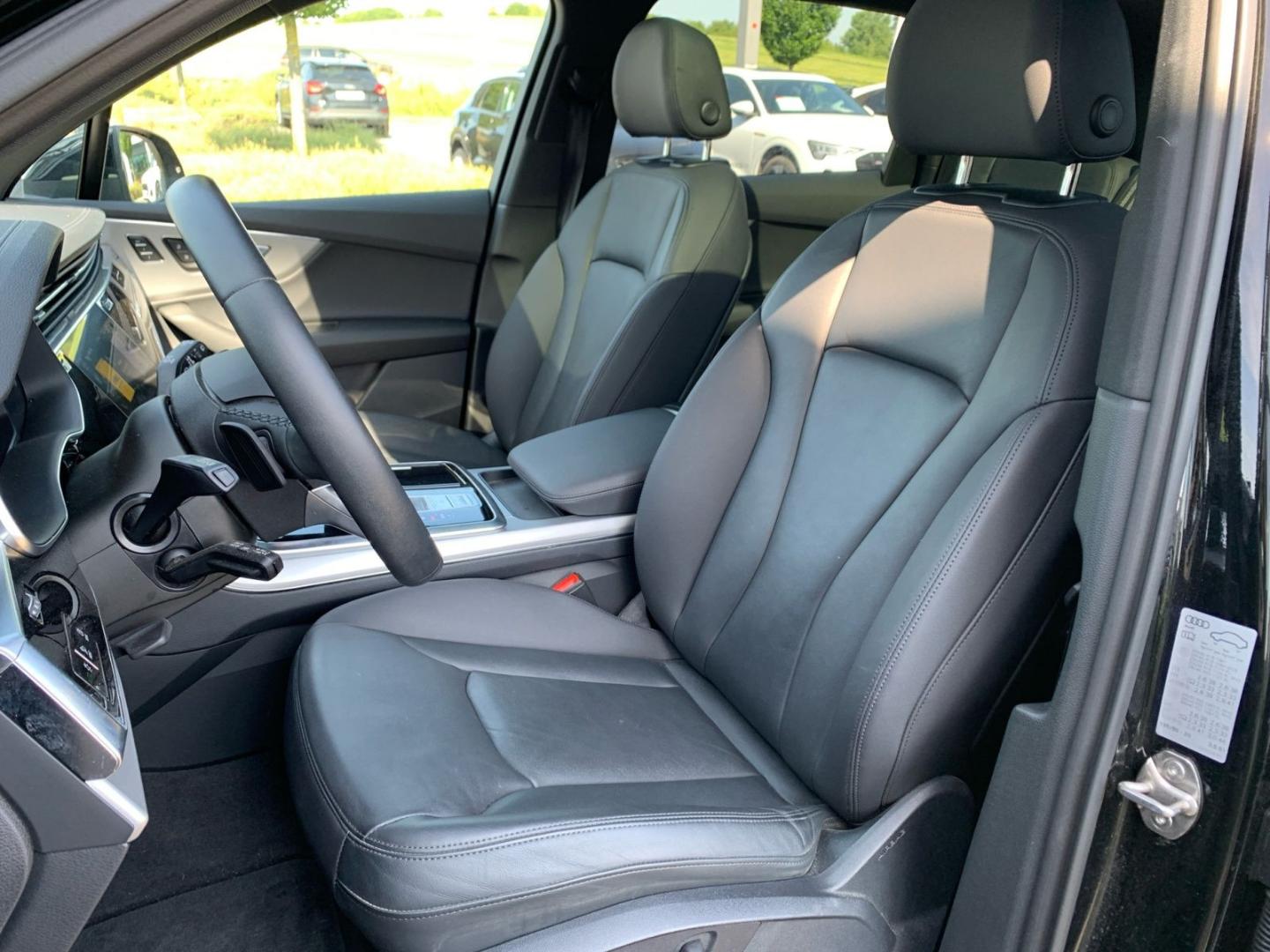 Image about Audi Q7 S line 50 TDI quattro tiptronic
