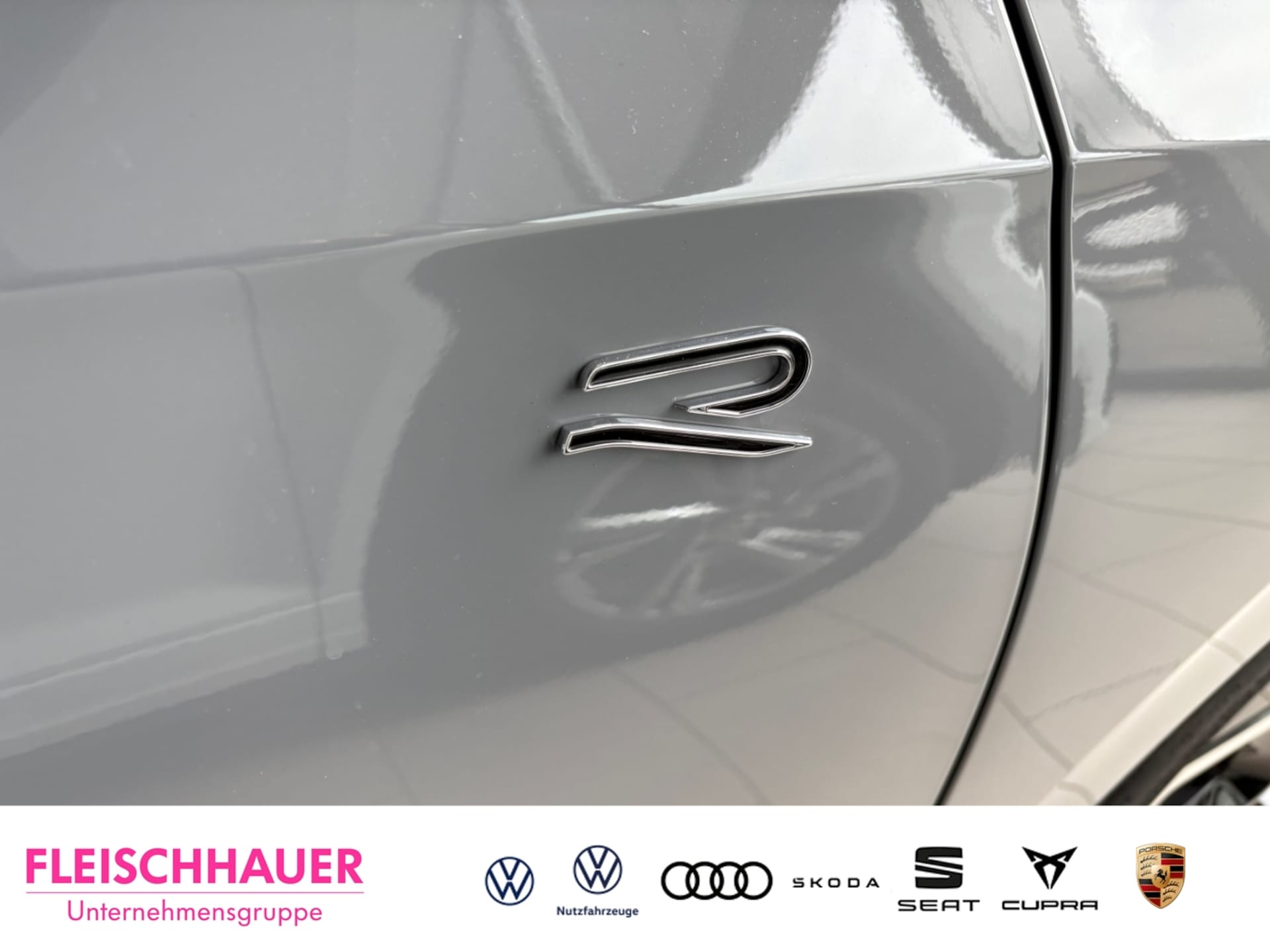 Volkswagen Golf R-Line