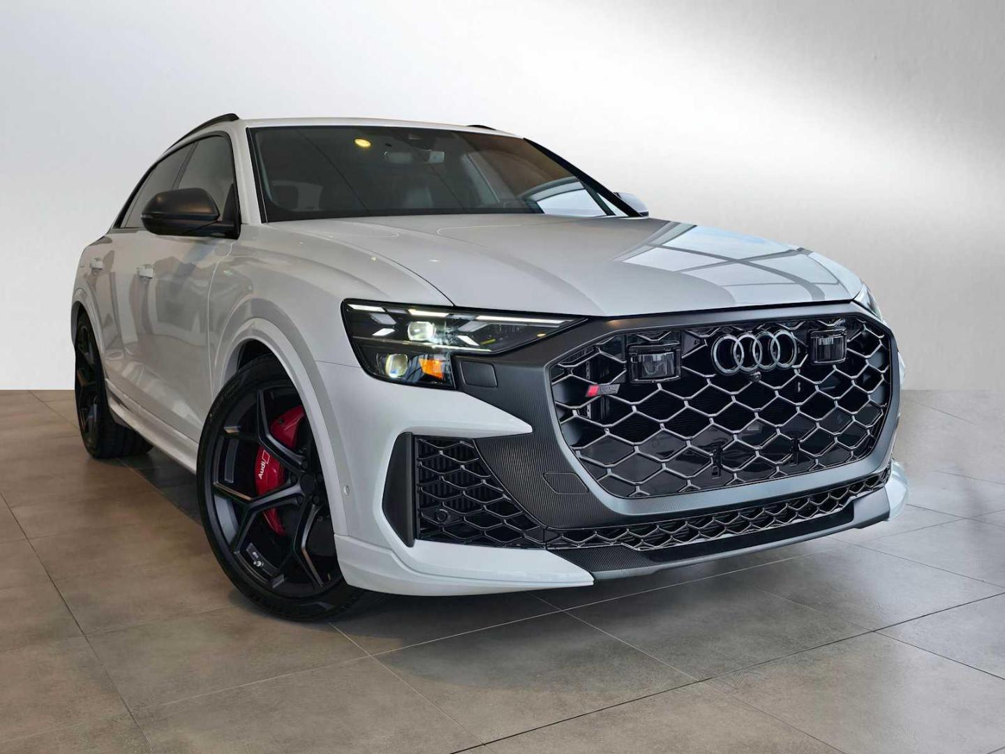 2026 Audi RS Q8 -'s photo