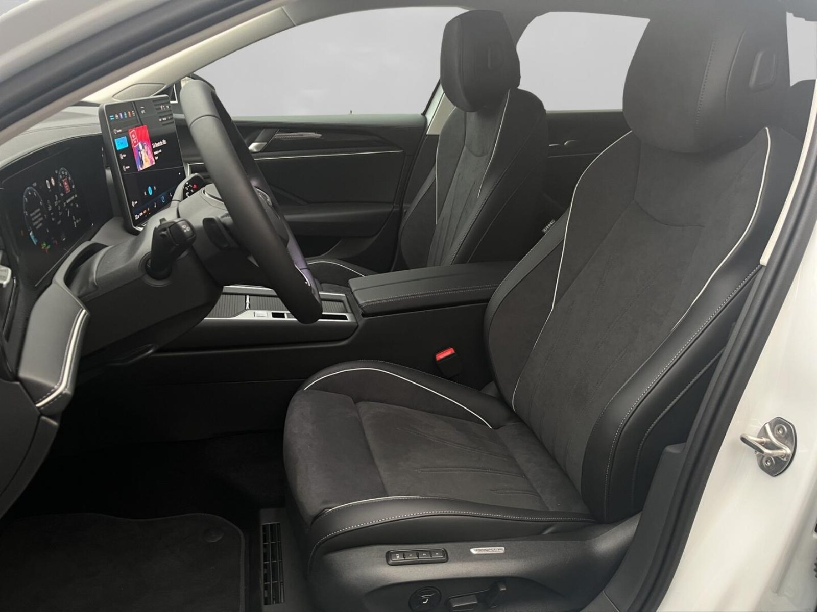 Volkswagen Passat – Bild 8