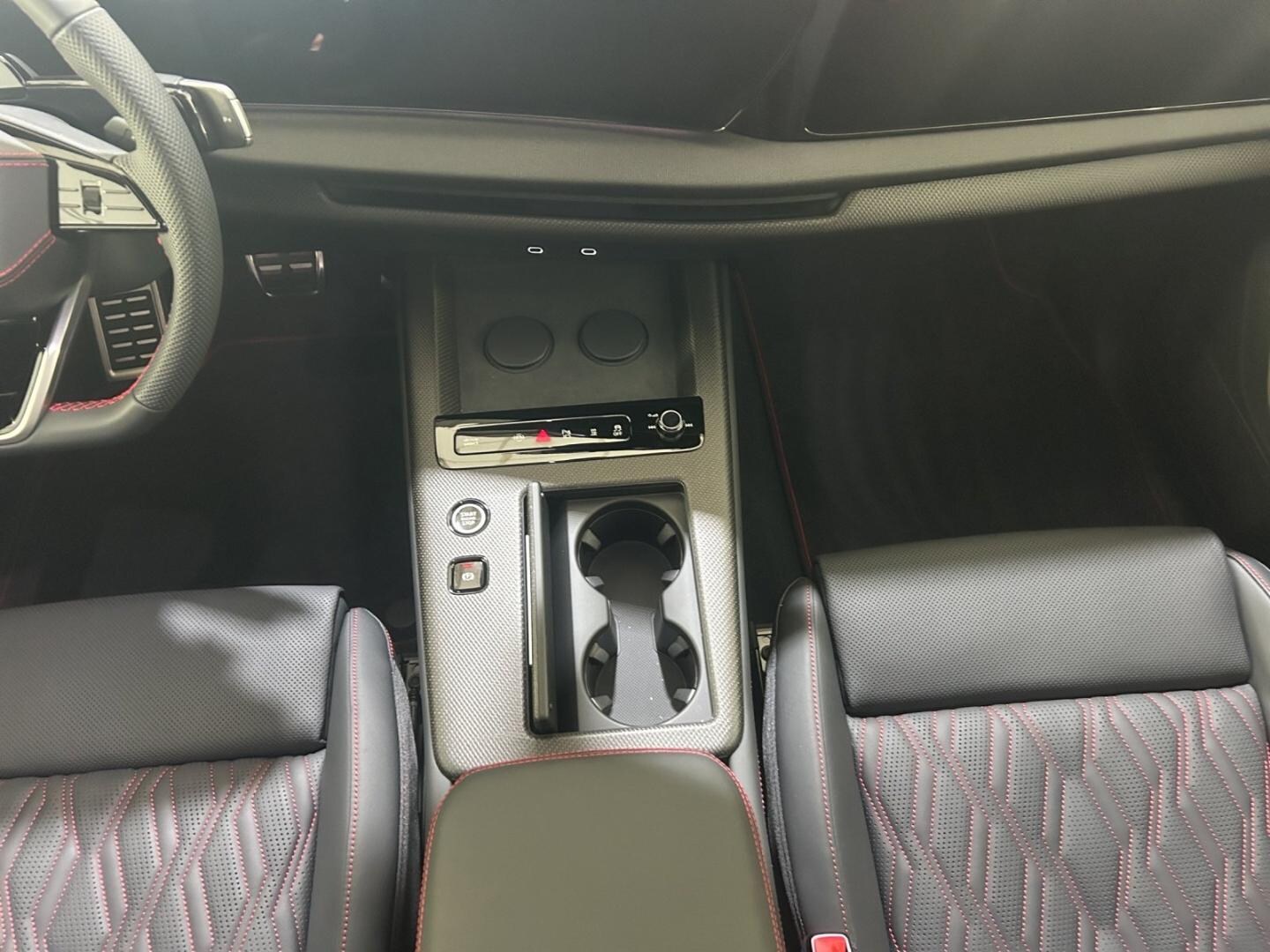 Bild über Audi Q7 SUV TDI quattro 220 kW tiptronic - für weitere Informationen kontaktieren Sie den Audi Partner