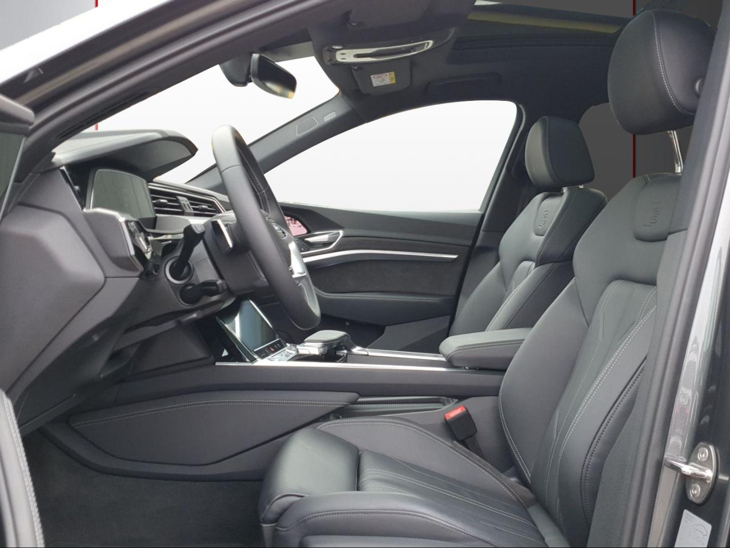 Image about Audi e-tron Sportback S line 55 quattro 300,00 kW