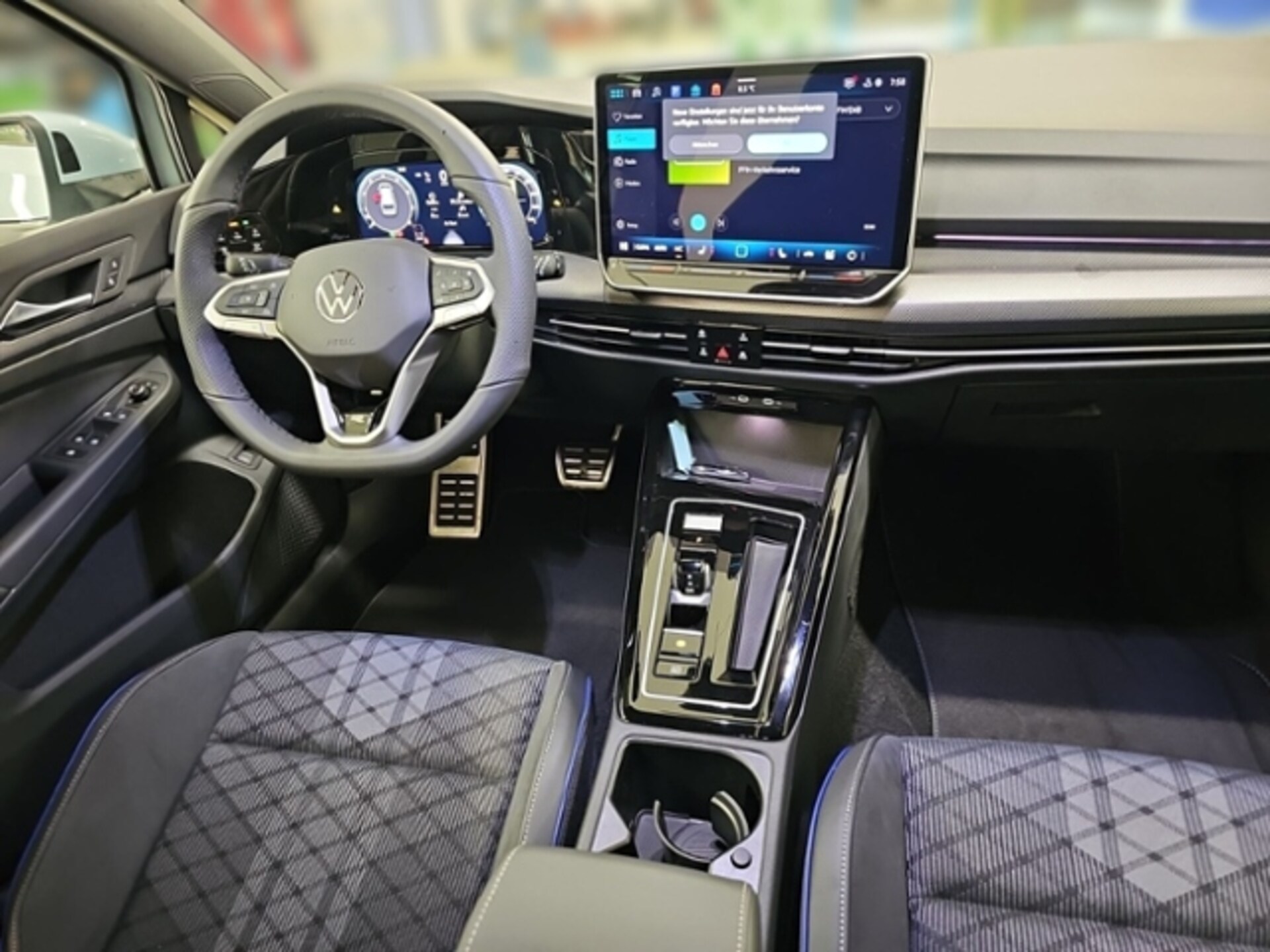 Volkswagen Golf Variant R-Line