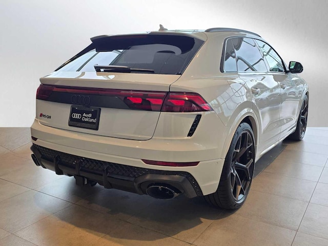 2026 Audi RS Q8 SUV performance