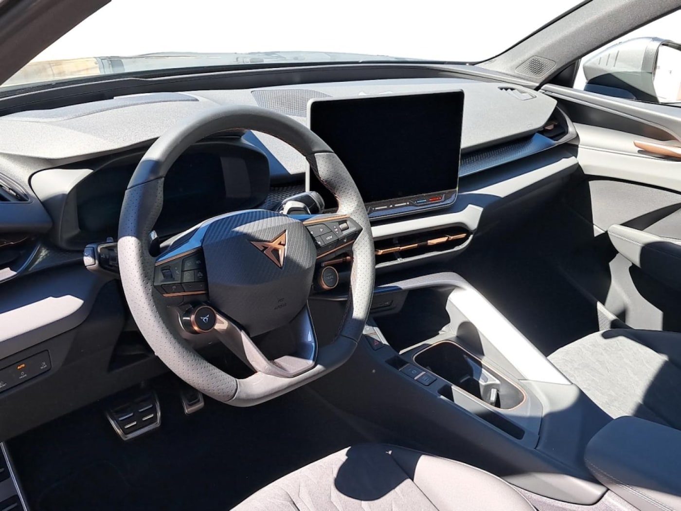 CUPRA Terramar 1.5 eTSI Beyond DSG 110 kW (150 CV) — photo 10