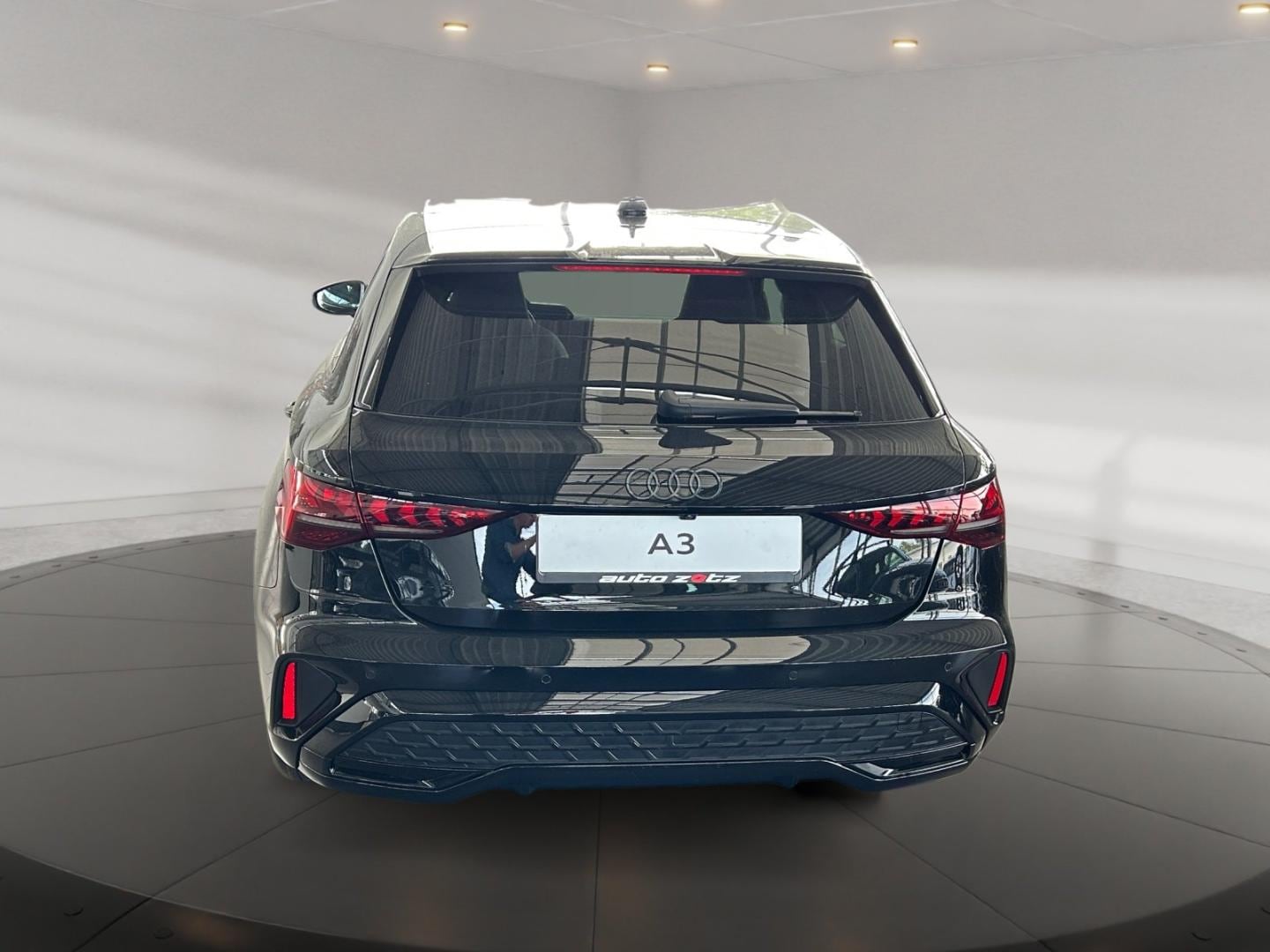 Bild über Audi A3 Sportback TFSI 110 kW S tronic - für weitere Informationen kontaktieren Sie den Audi Partner