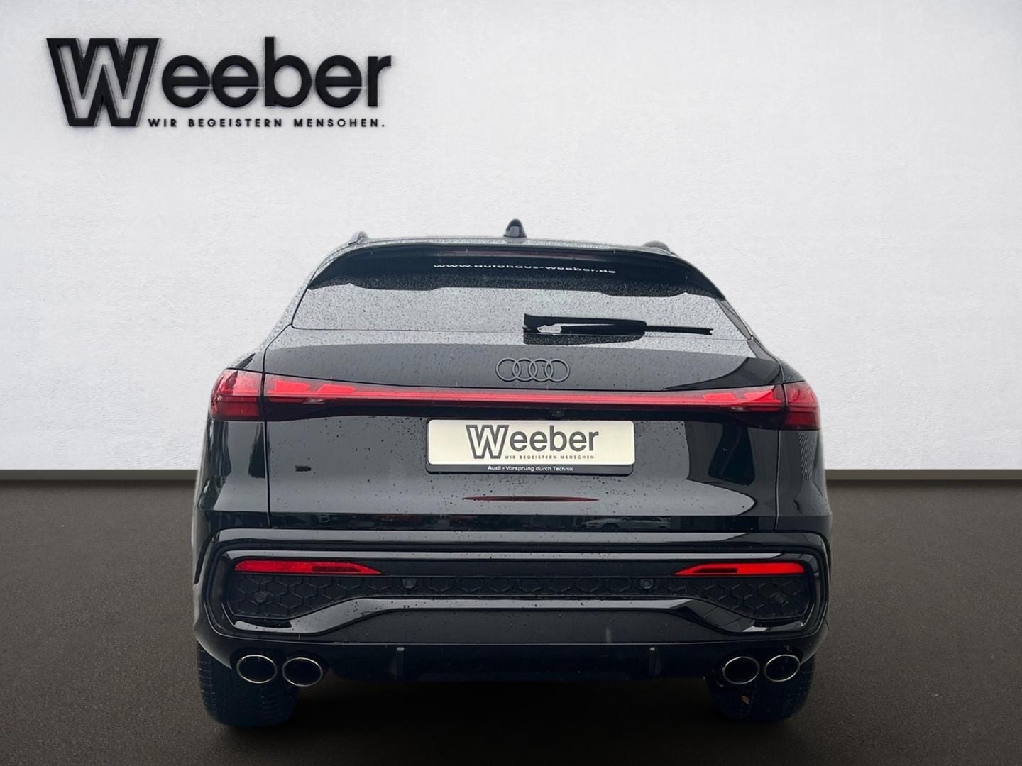 Bild über Audi SQ5 Sportback edition one mit Akzenten mythosschwarz TFSI 270 kW S tronic - für weitere Informationen kontaktieren Sie den Audi Partner