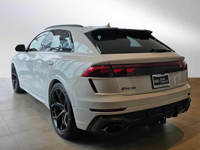 2026 Audi RS Q8 SUV performance