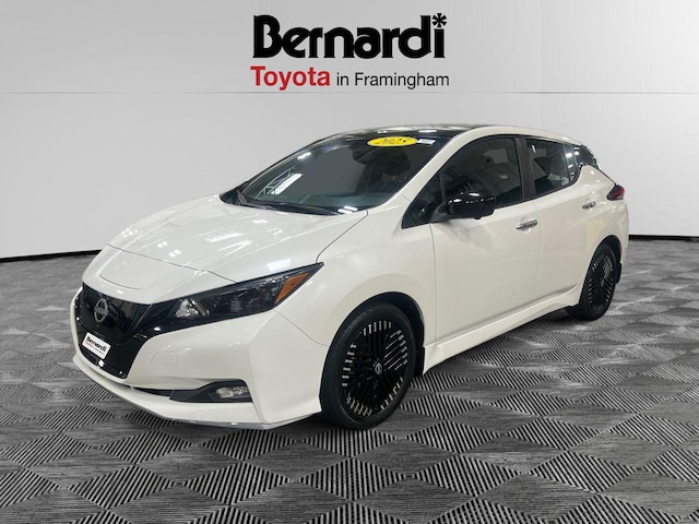 2025 Nissan LEAF