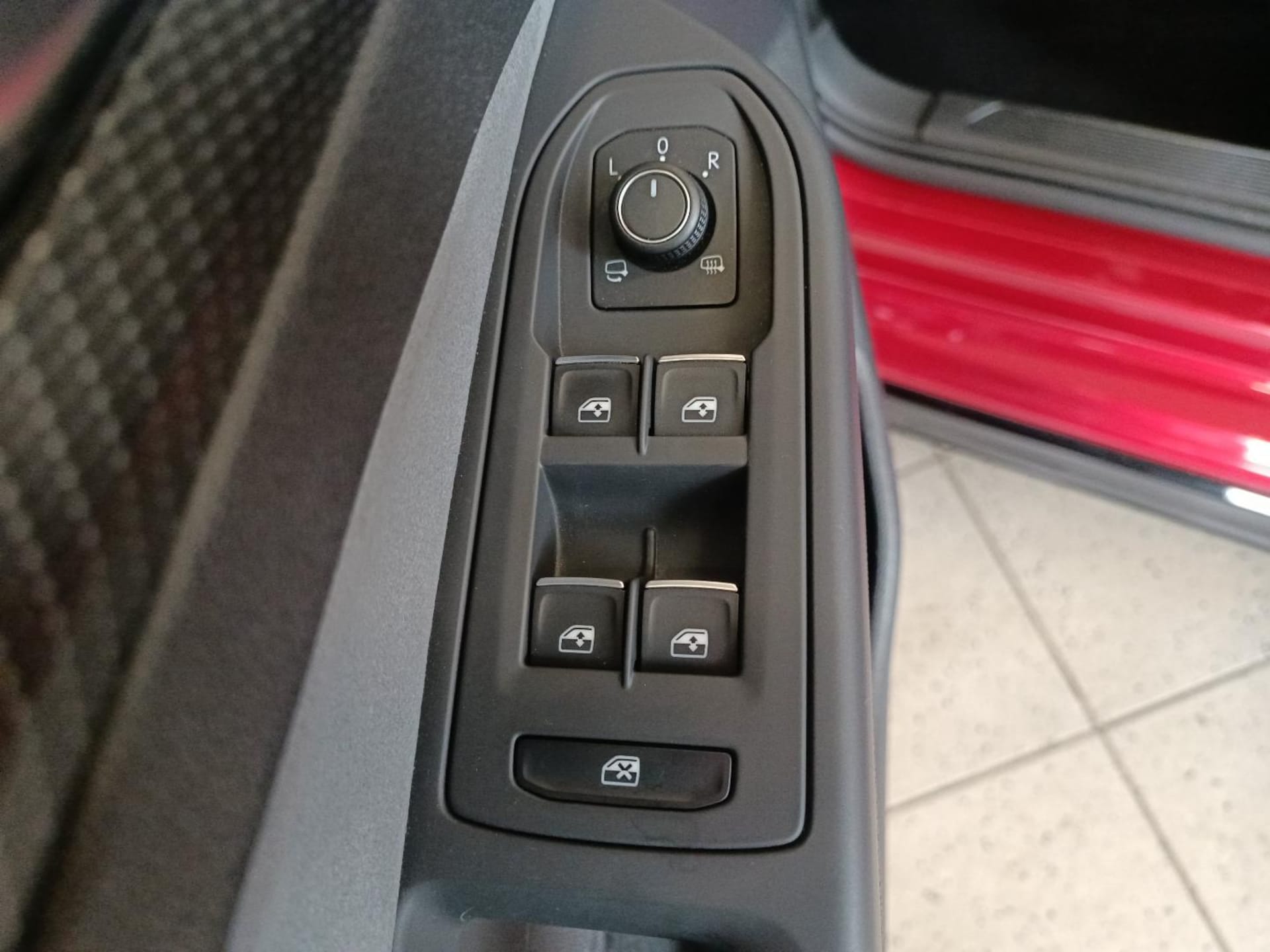 Volkswagen Golf R-Line