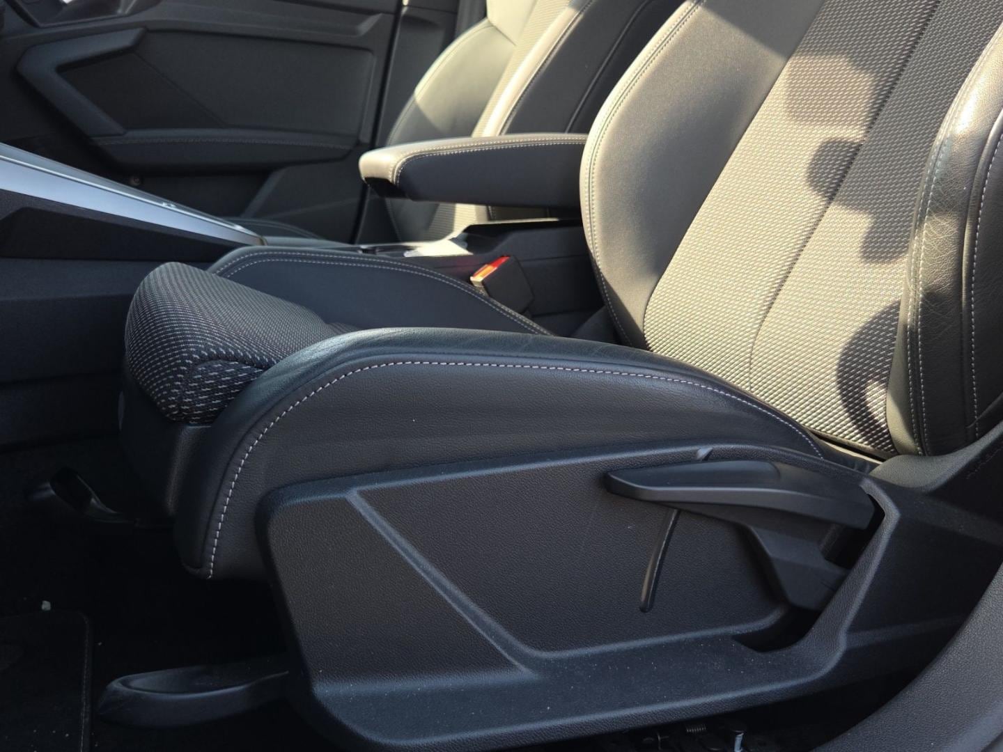 Bild über Audi A3 Sportback S line 40 TFSI quattro S tronic - für weitere Informationen kontaktieren Sie den Audi Partner
