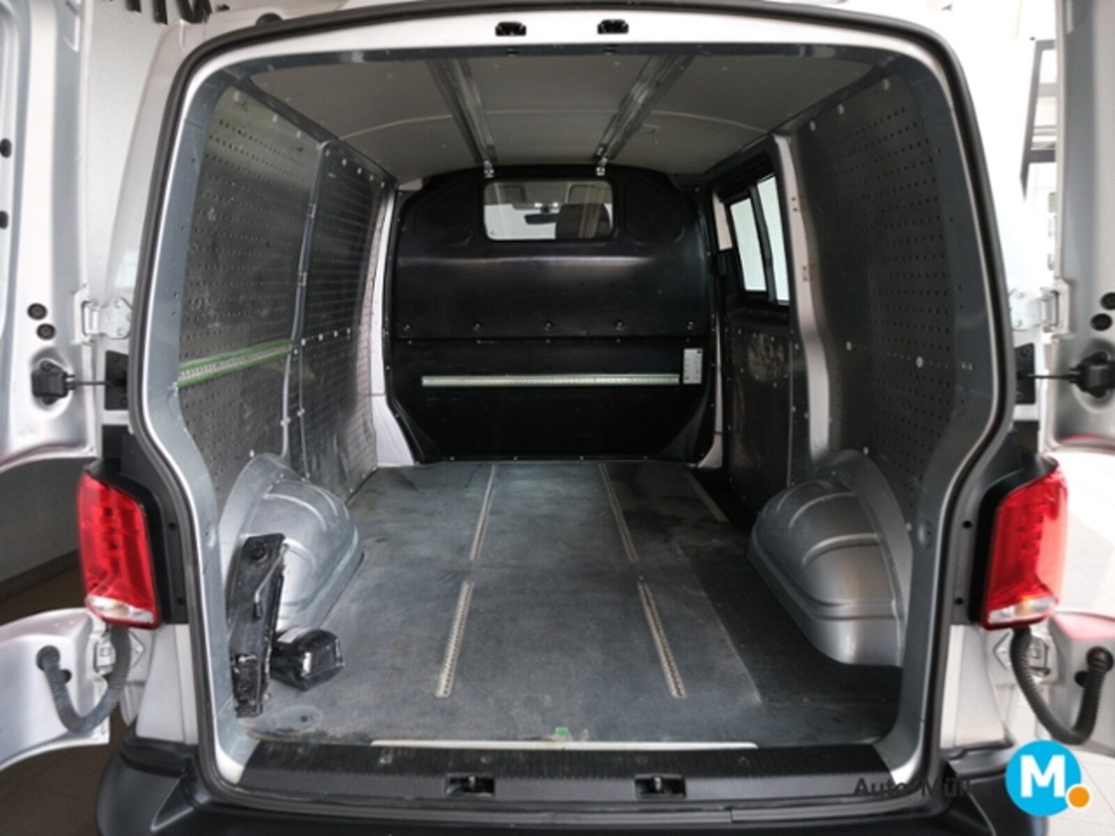 Volkswagen T6.1 Transporter Kasten kurzer Radstand – Bild 11