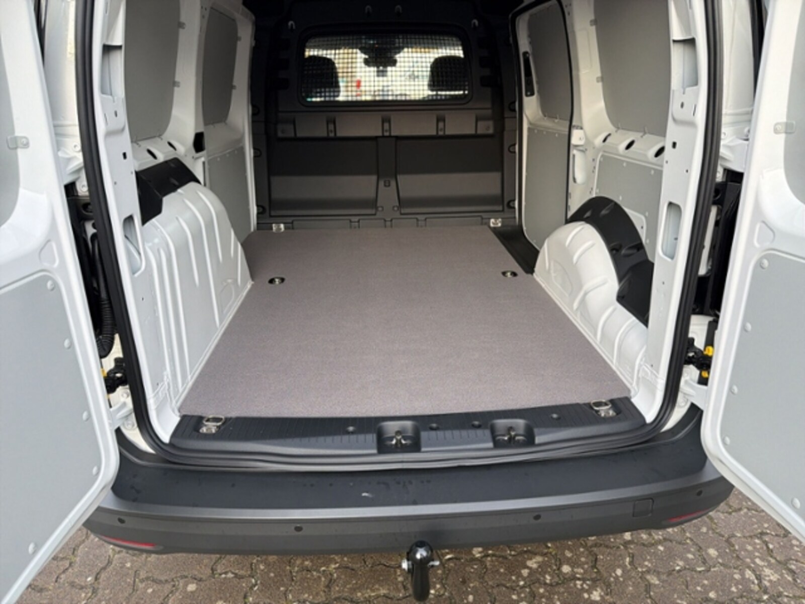 Volkswagen Caddy Maxi Cargo – Bild 12