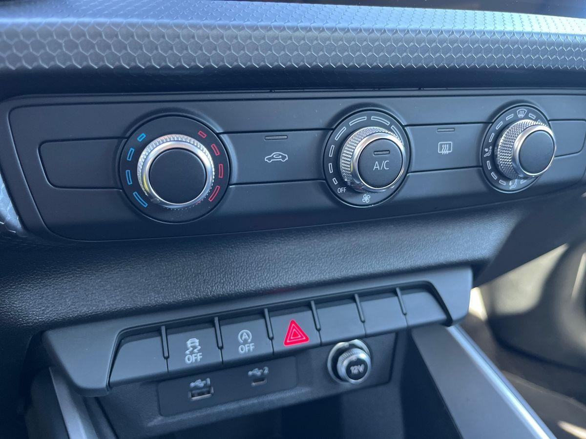 Image about Audi A1 Sportback Design 25 TFSI 70 kW (95 ch) 5 vitesses