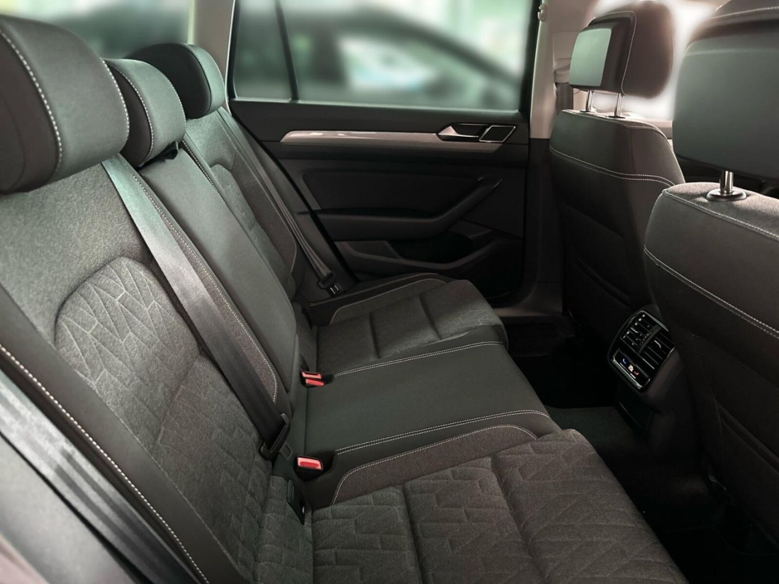 Volkswagen Passat Variant – Bild 18