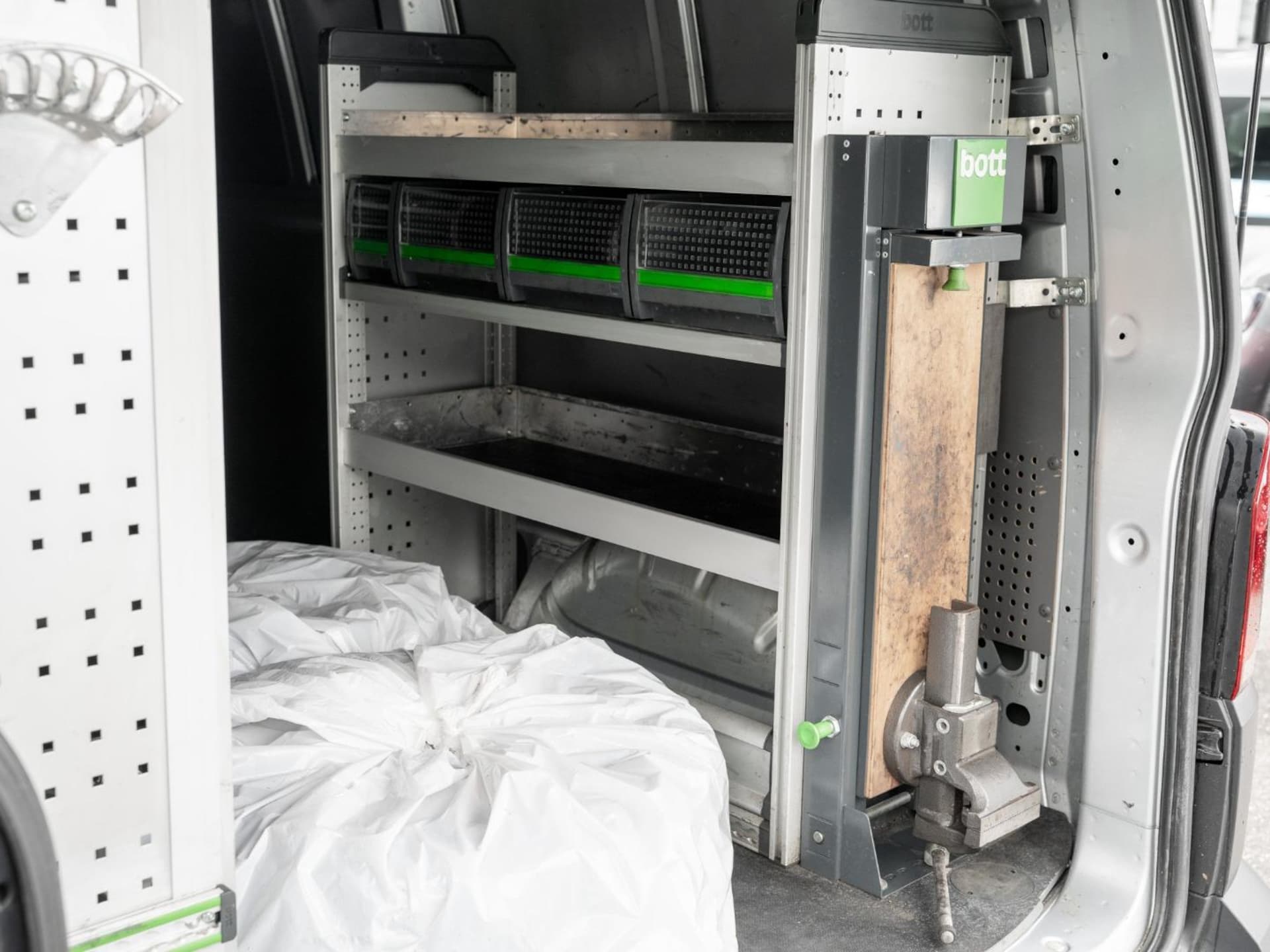 Volkswagen T6.1 Transporter Kasten langer Radstand