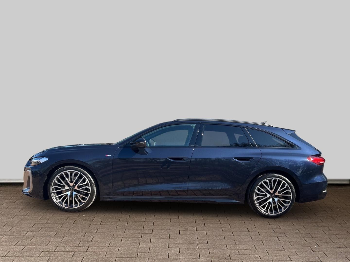 Bild über Audi A5 Avant TDI 150 kW S tronic - für weitere Informationen kontaktieren Sie den Audi Partner
