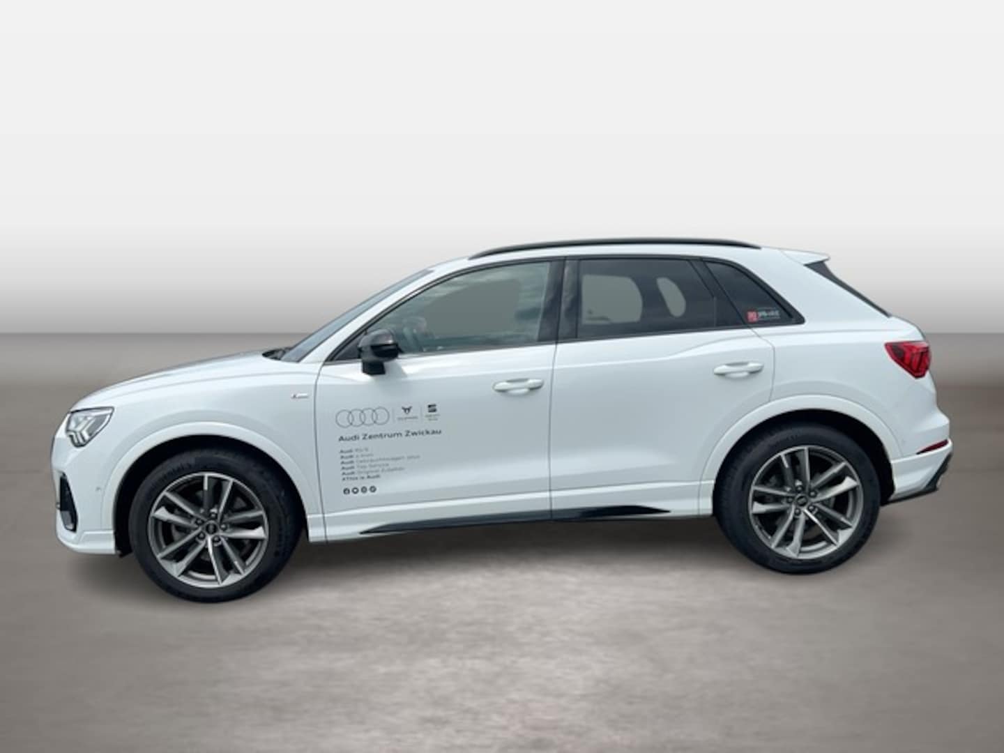 Bild über Audi Q3 S line 40 TDI quattro S tronic - für weitere Informationen kontaktieren Sie den Audi Partner
